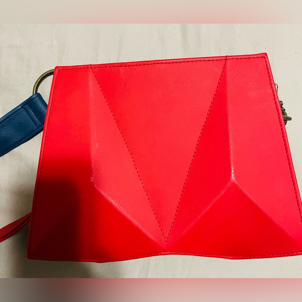 HEREJE Red Women's Bag - Picture 9 of 11